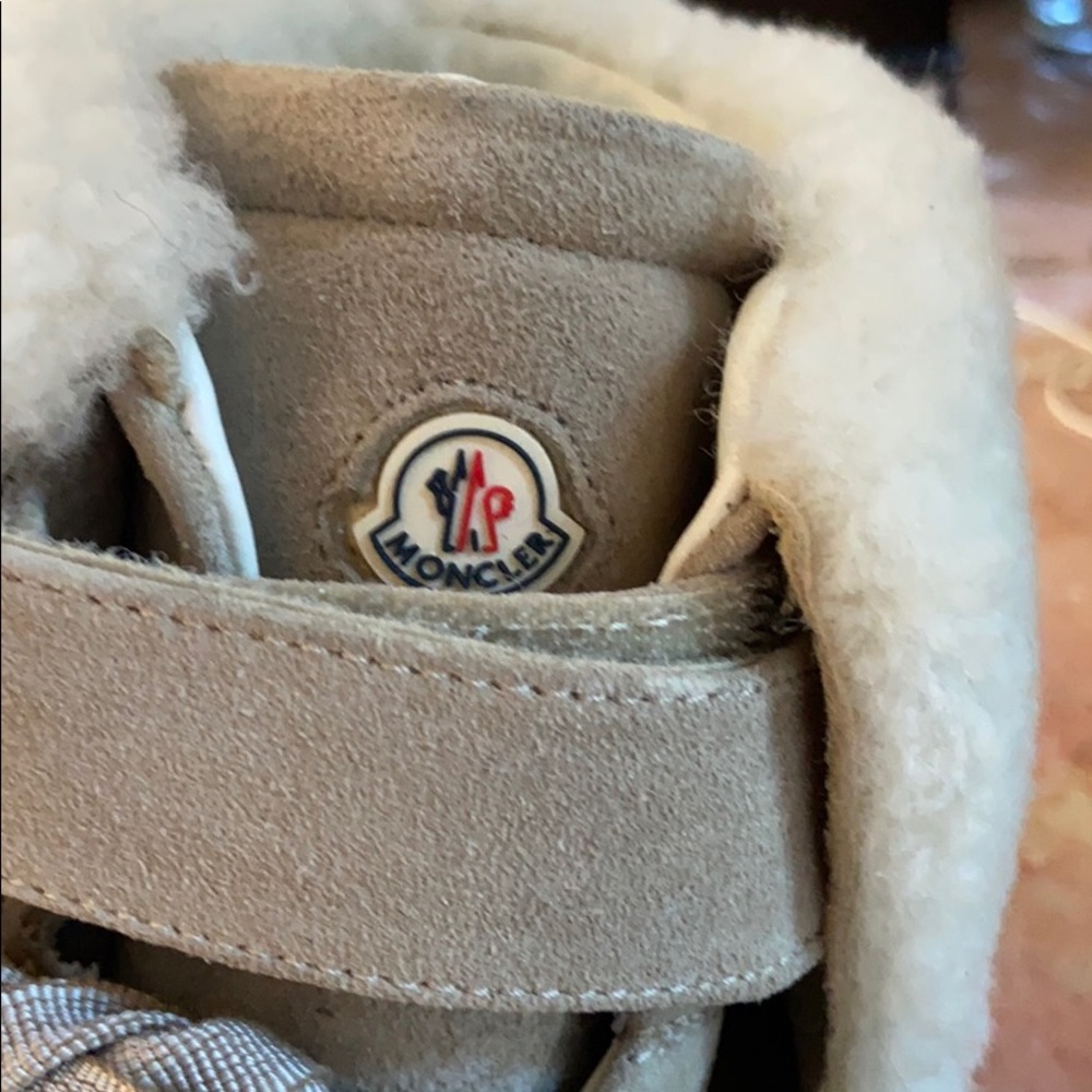 Gently worn moncler beige sneaker with fur size 39 - Picture 2 of 8